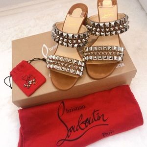 🖤SOLD🖤NIB Christian Louboutin brown sandals
